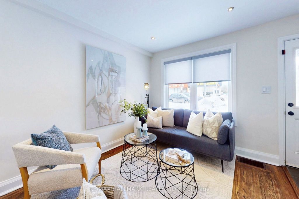 Photo of 3320 Bathurst Street, Toronto, ON M6A 2B6 (MLS # C12792250)