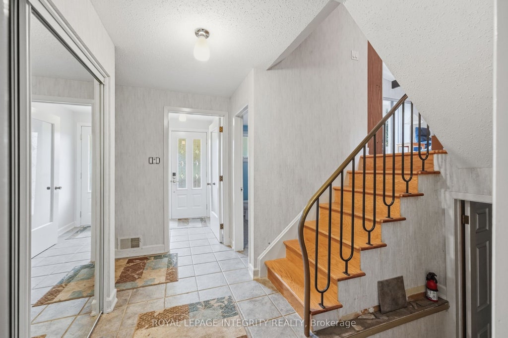 Photo of 1861 Appleford Street, Beacon Hill North - South and Area, ON K1J 6T5 (MLS # X13886742)