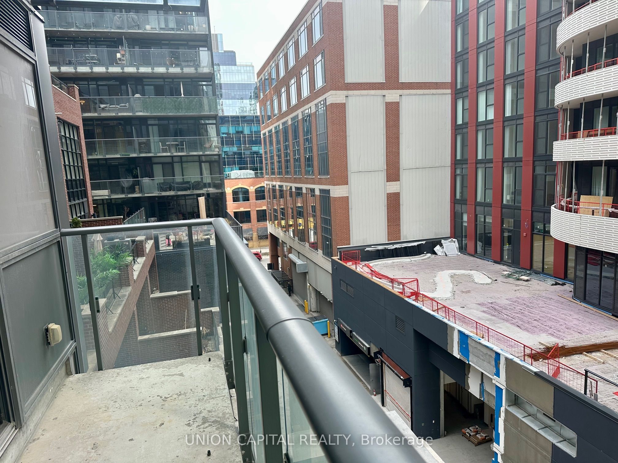 39 Sherbourne Street 501