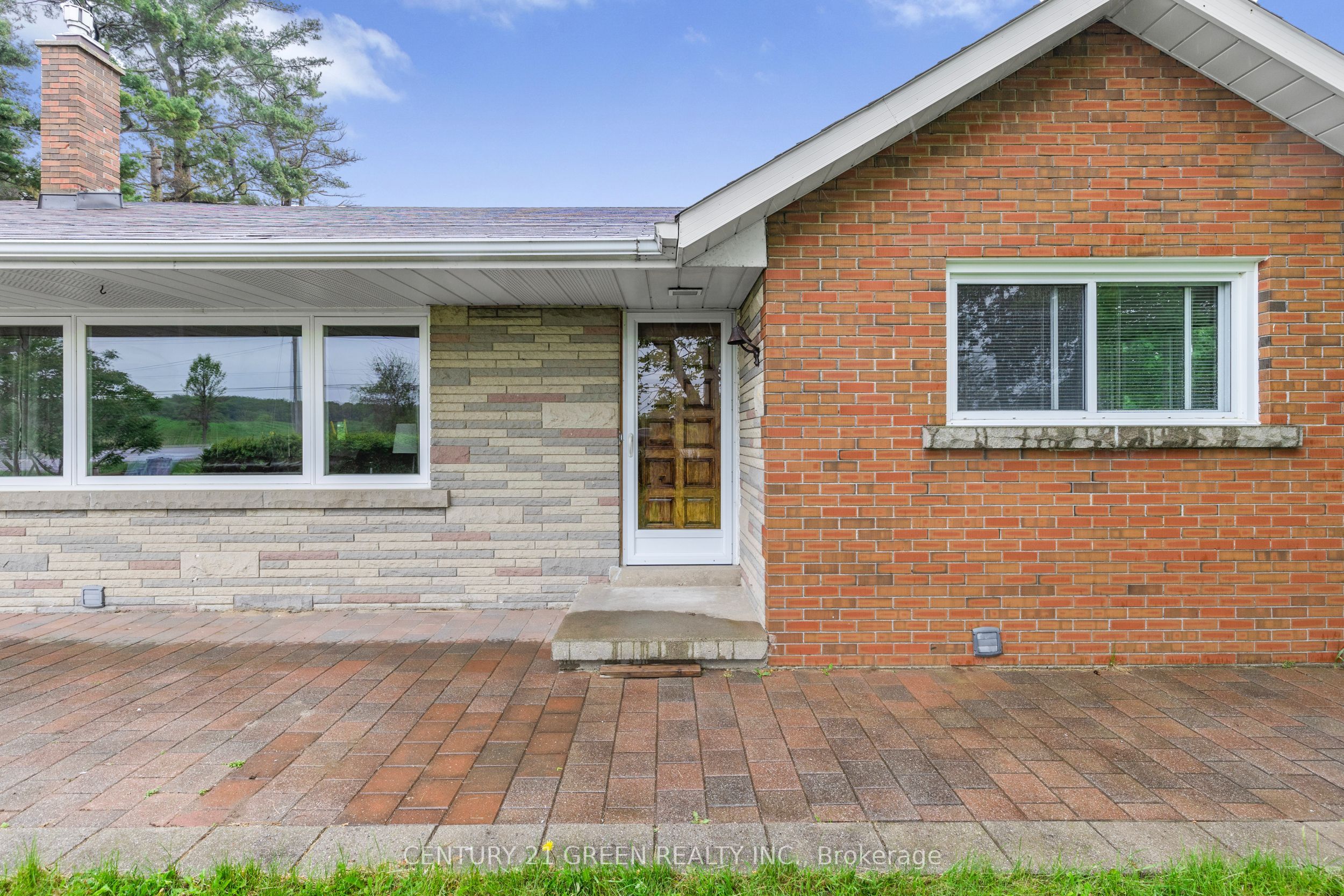 5438 Trafalgar Road