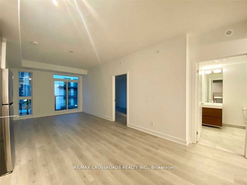 1709 Bur Oak Avenue 307