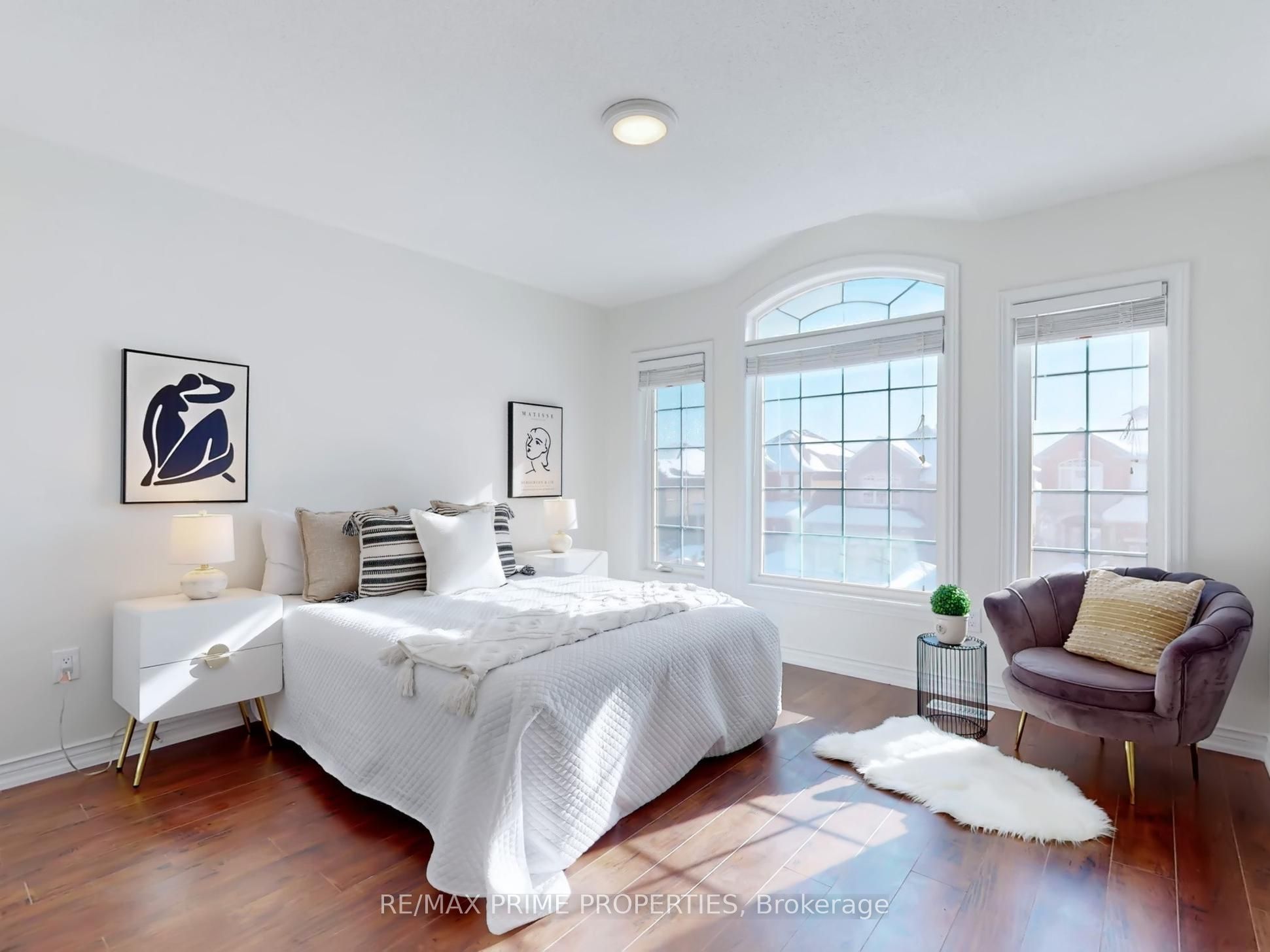 22 Waymount Avenue