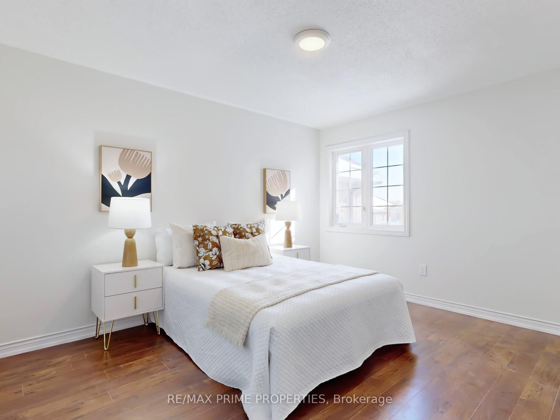 22 Waymount Avenue