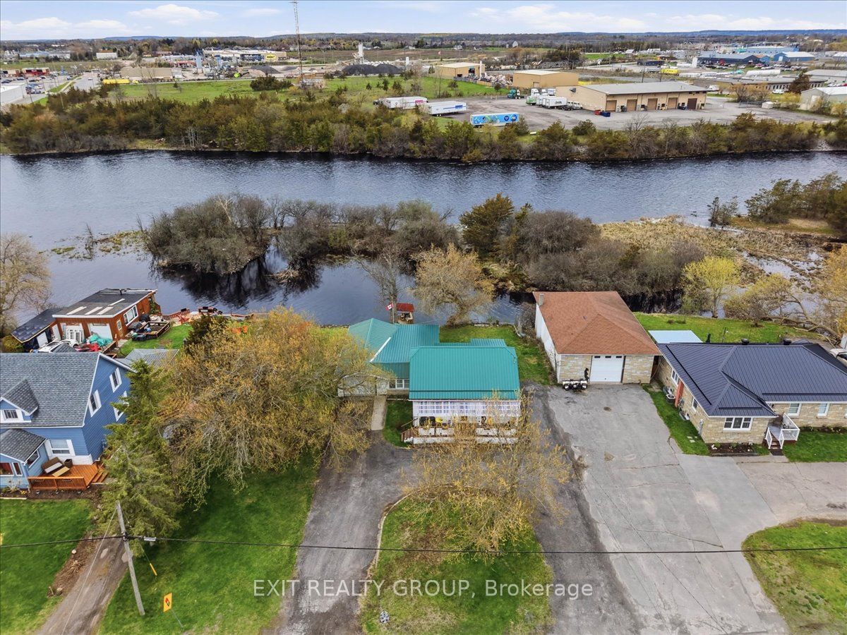Photo 1 of 20 — 59 Cannifton Road N, Belleville, ON K8N 4Z6