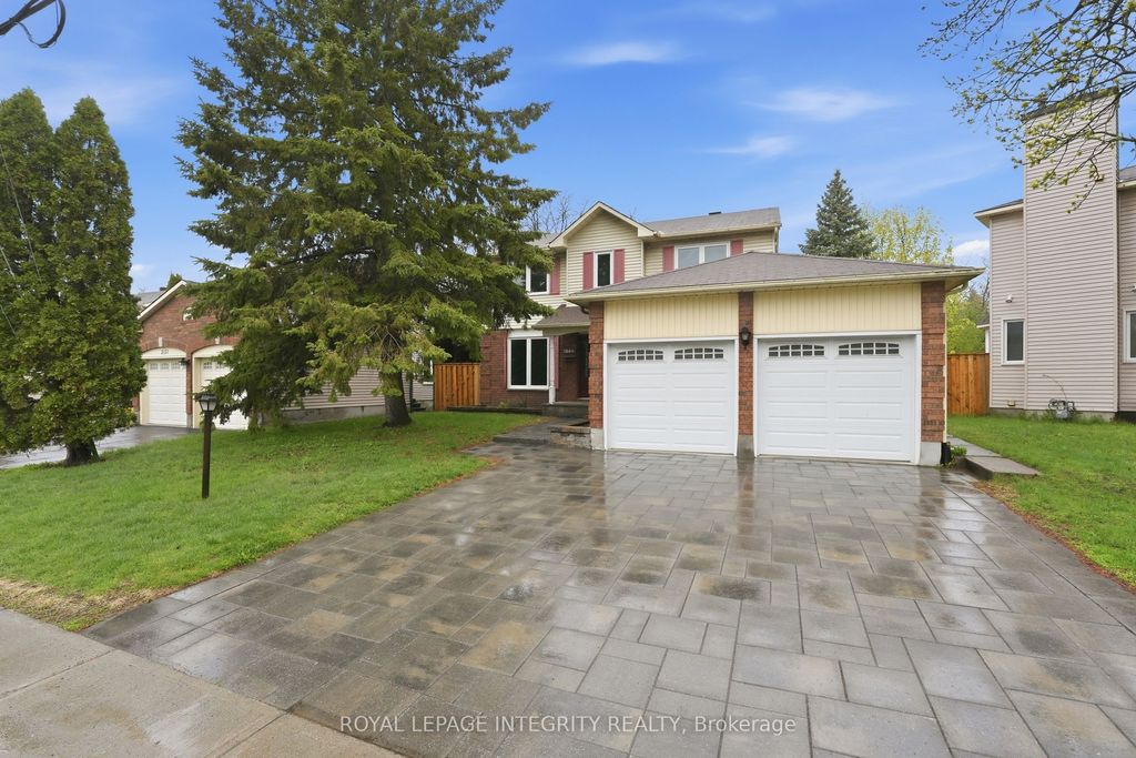 Photo of 2133 Lenester Avenue, McKellar Heights - Glabar Park and Area, ON K2A 4A9 (MLS # X13141362)