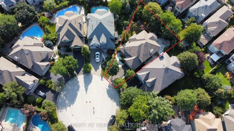 2623 Charlotte Court Mississauga ON L5M 5E6