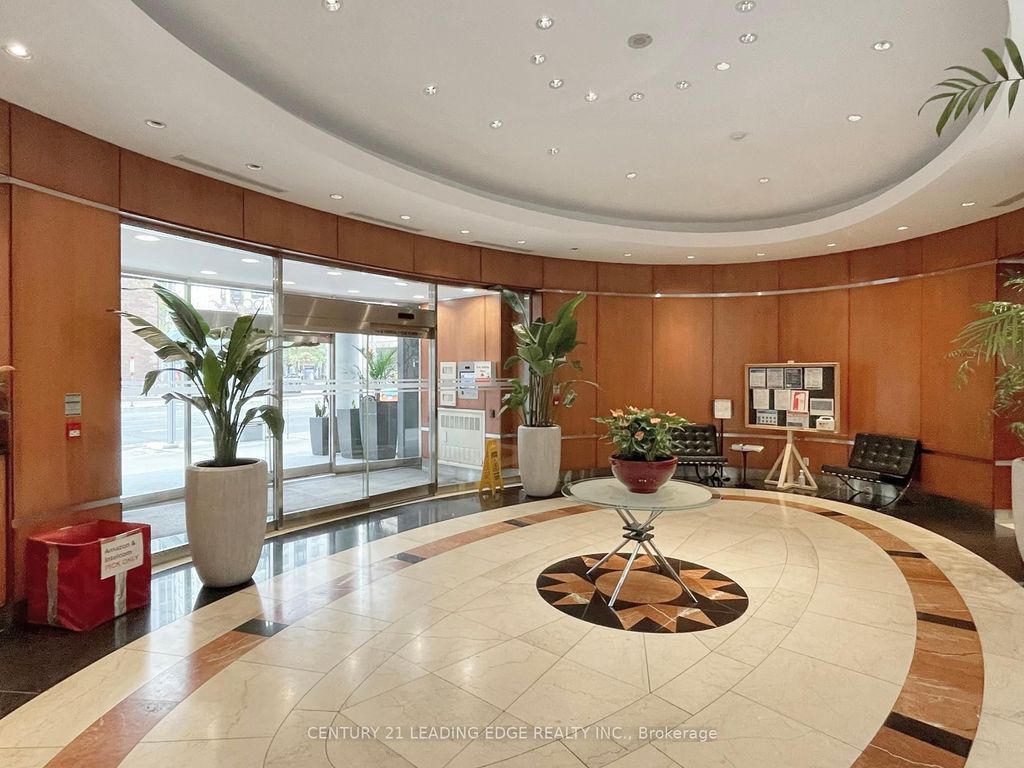 Photo of 1121 Bay Street #401, Toronto, ON M5S 3L9 (MLS # C12537350)