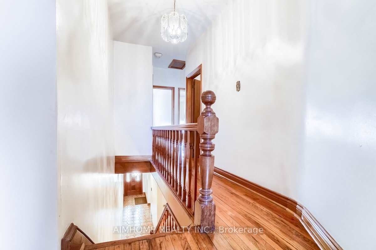 44 Robinson Street 2FL One BR