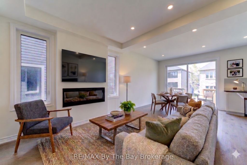 Photo of 15 Sun Valley Avenue, Wasaga Beach, ON L9Z 0N6 (MLS # S13033342)