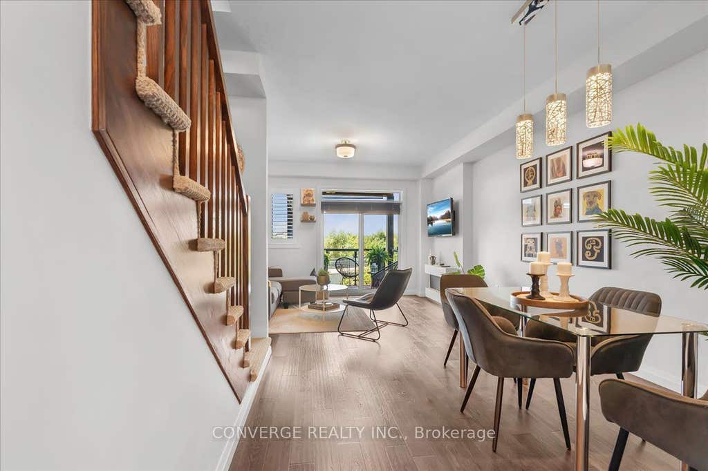 Photo of 35 Midhurst Heights #36, Hamilton, ON L8J 0K9 (MLS # X13648326)