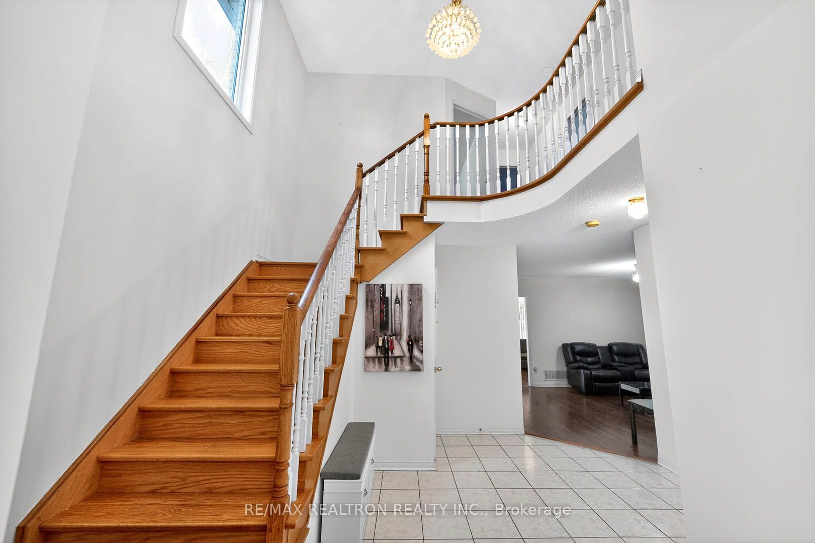 16 Pacific Wind Crescent