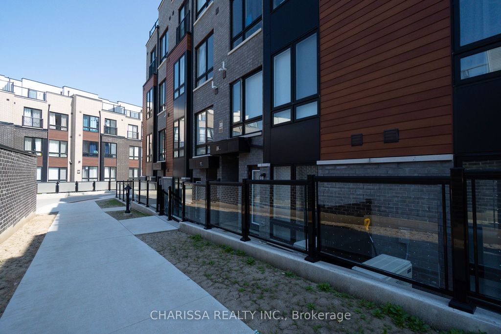 Photo of 30 Liben Way #33, Toronto, ON M1J 3Z4 (MLS # E12857362)