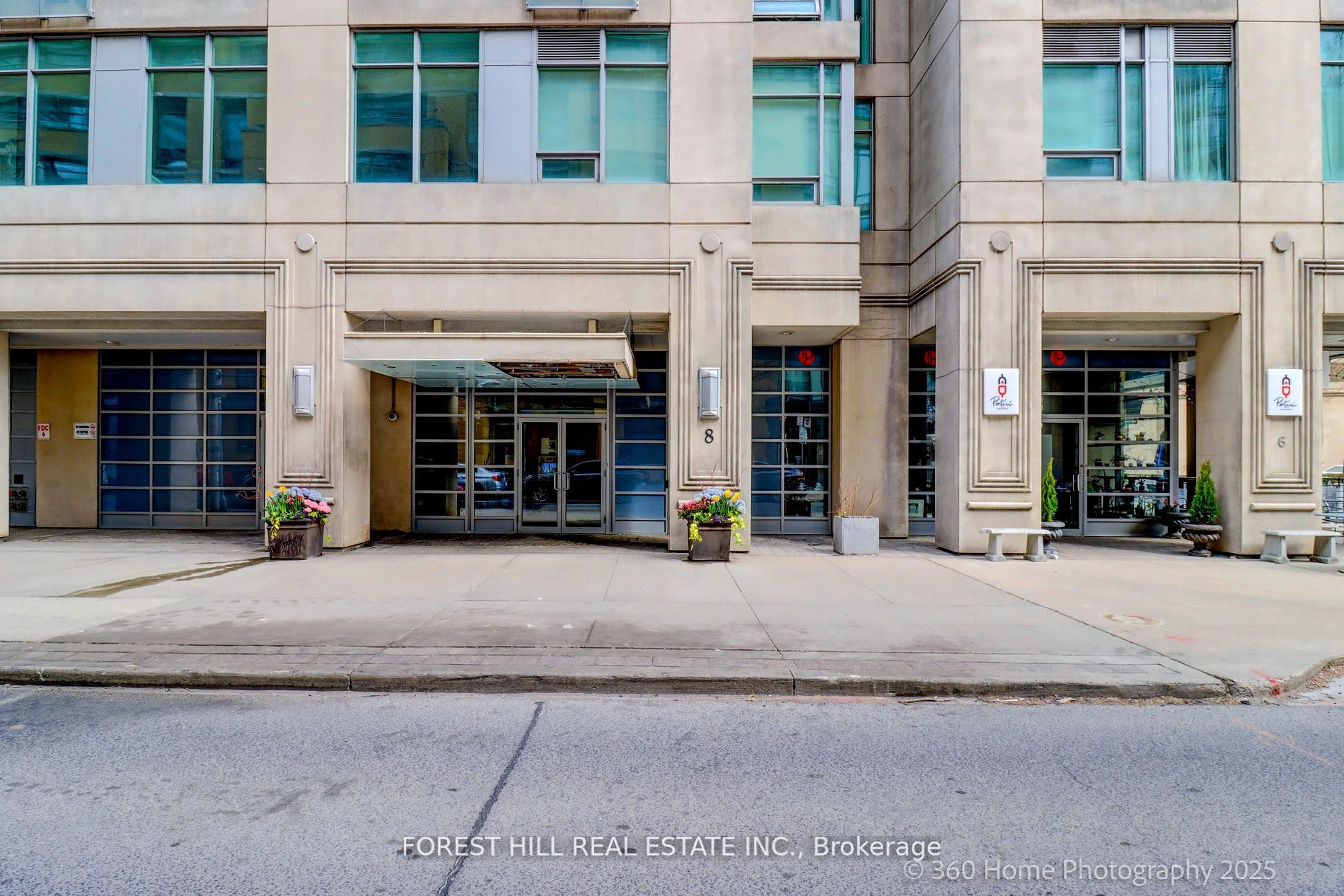 8 Scollard Street 302