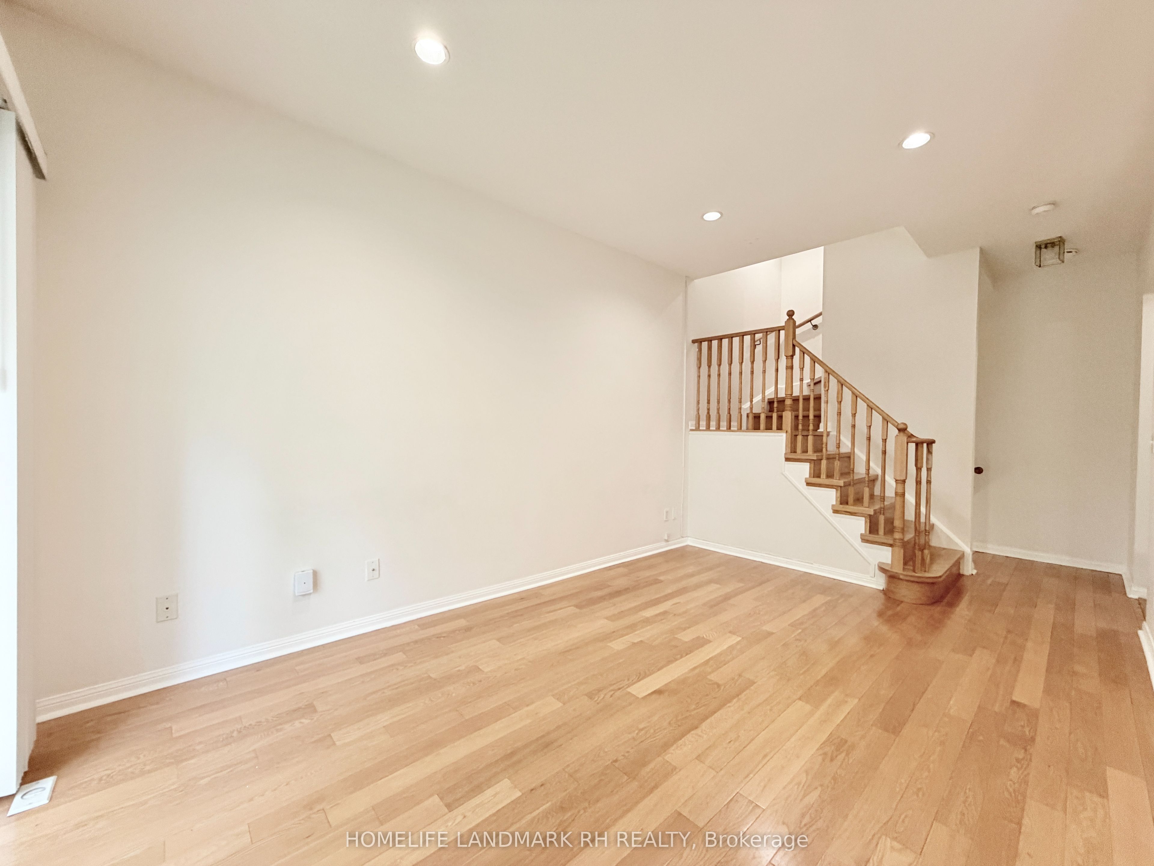 18 St Moritz Way 2