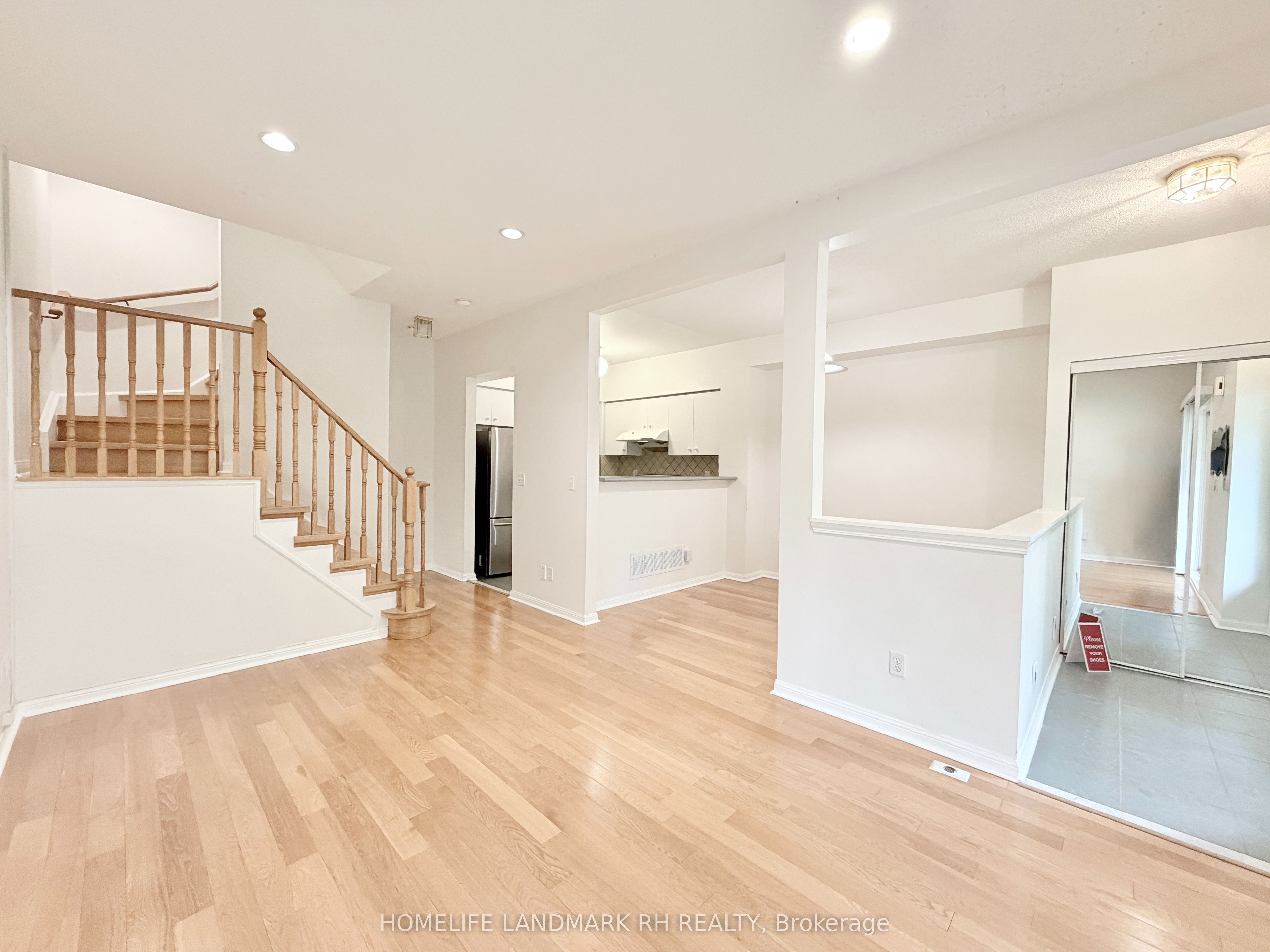 18 St Moritz Way 2