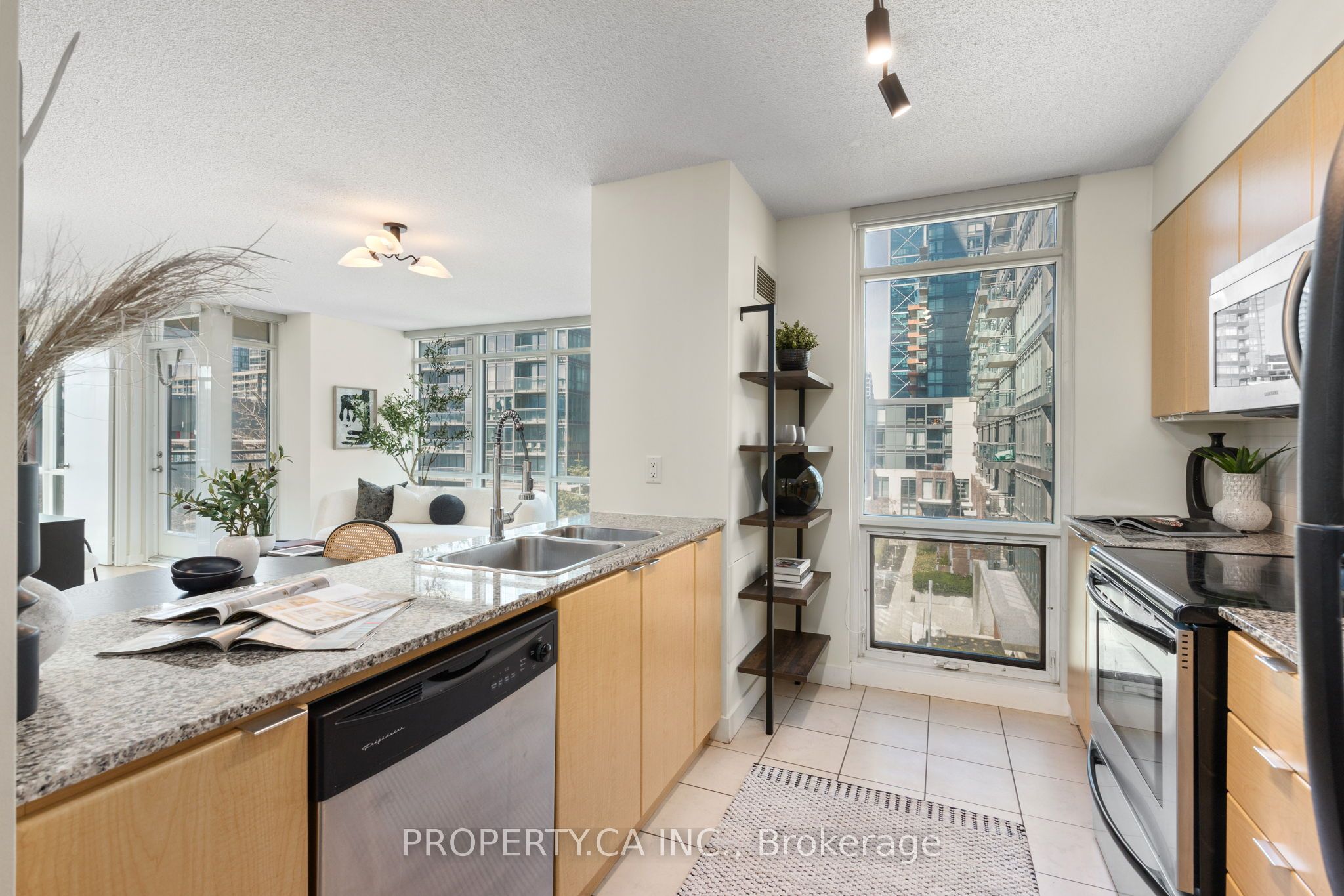 11 Brunel Court 503