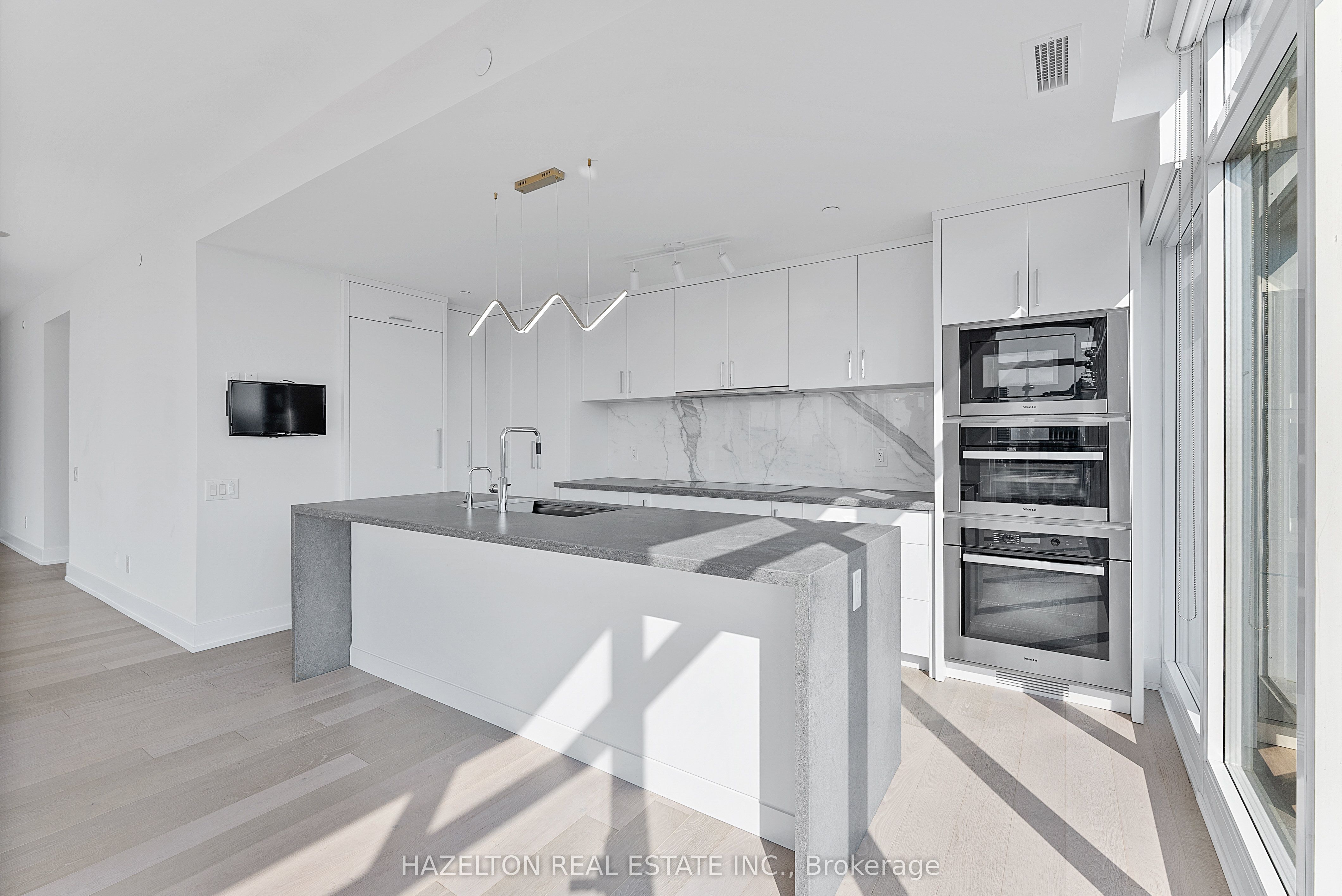 170 Avenue Road 1509