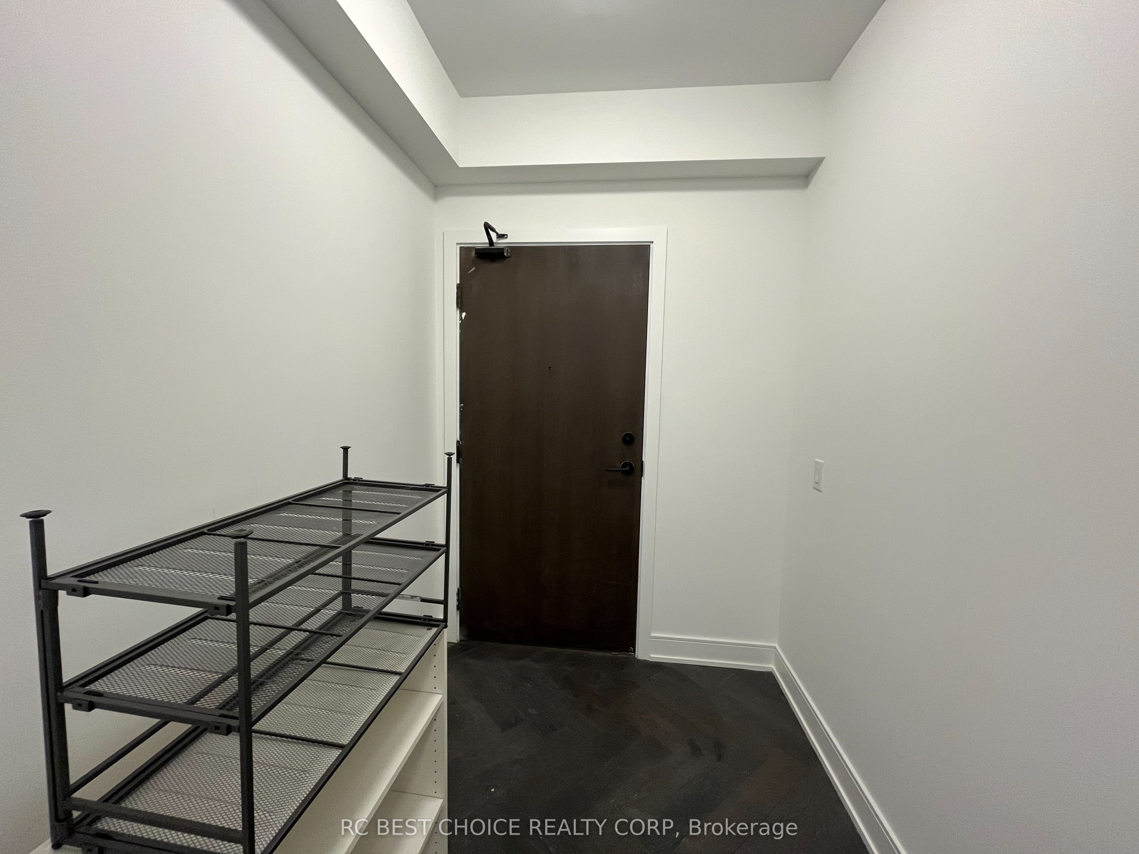 8888 Yonge Street 904