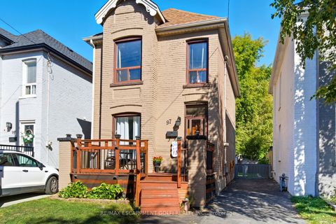 Photo of 97 FRANCIS Street, Hamilton, ON L8L 3V4 (MLS # X12472443)