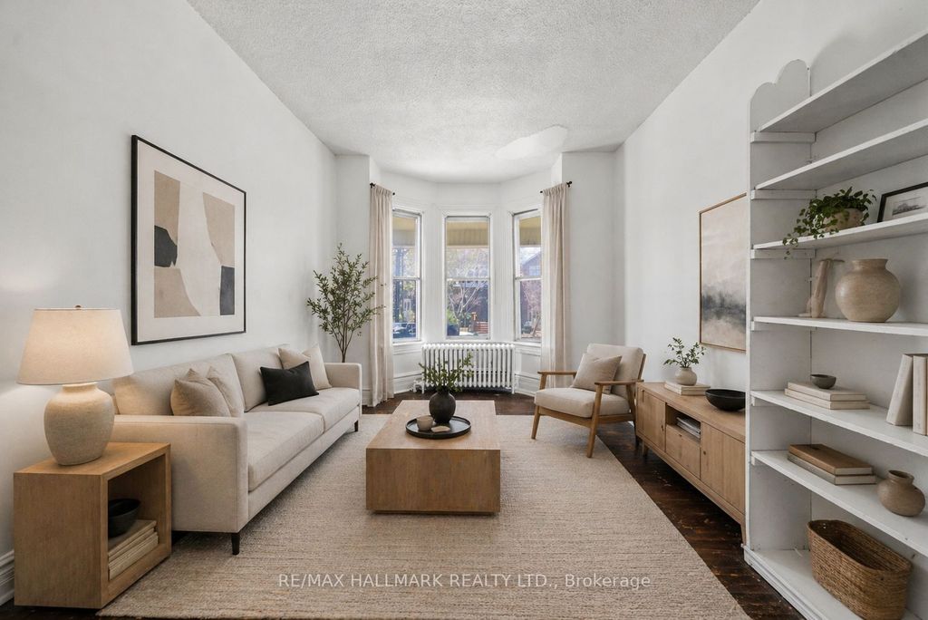 Photo of 385 Delaware Avenue, Toronto, ON M6H 2T7 (MLS # W13059168)
