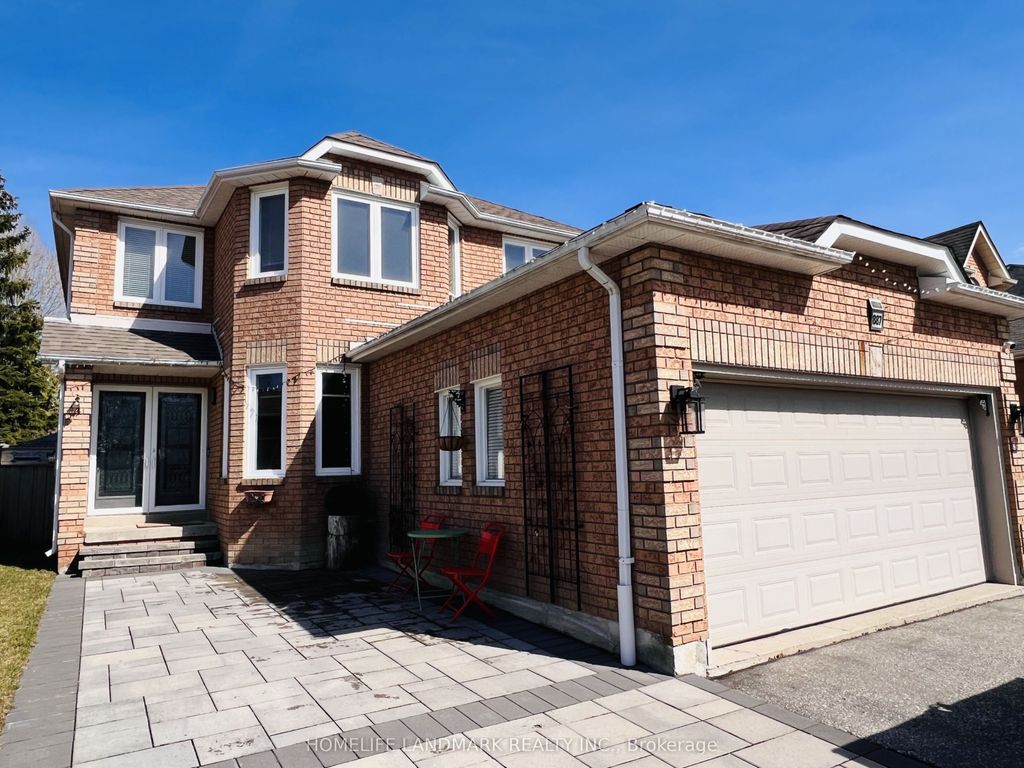 Photo of 887 College Manor Drive, Newmarket, ON L3Y 8G9 (MLS # N12980712)