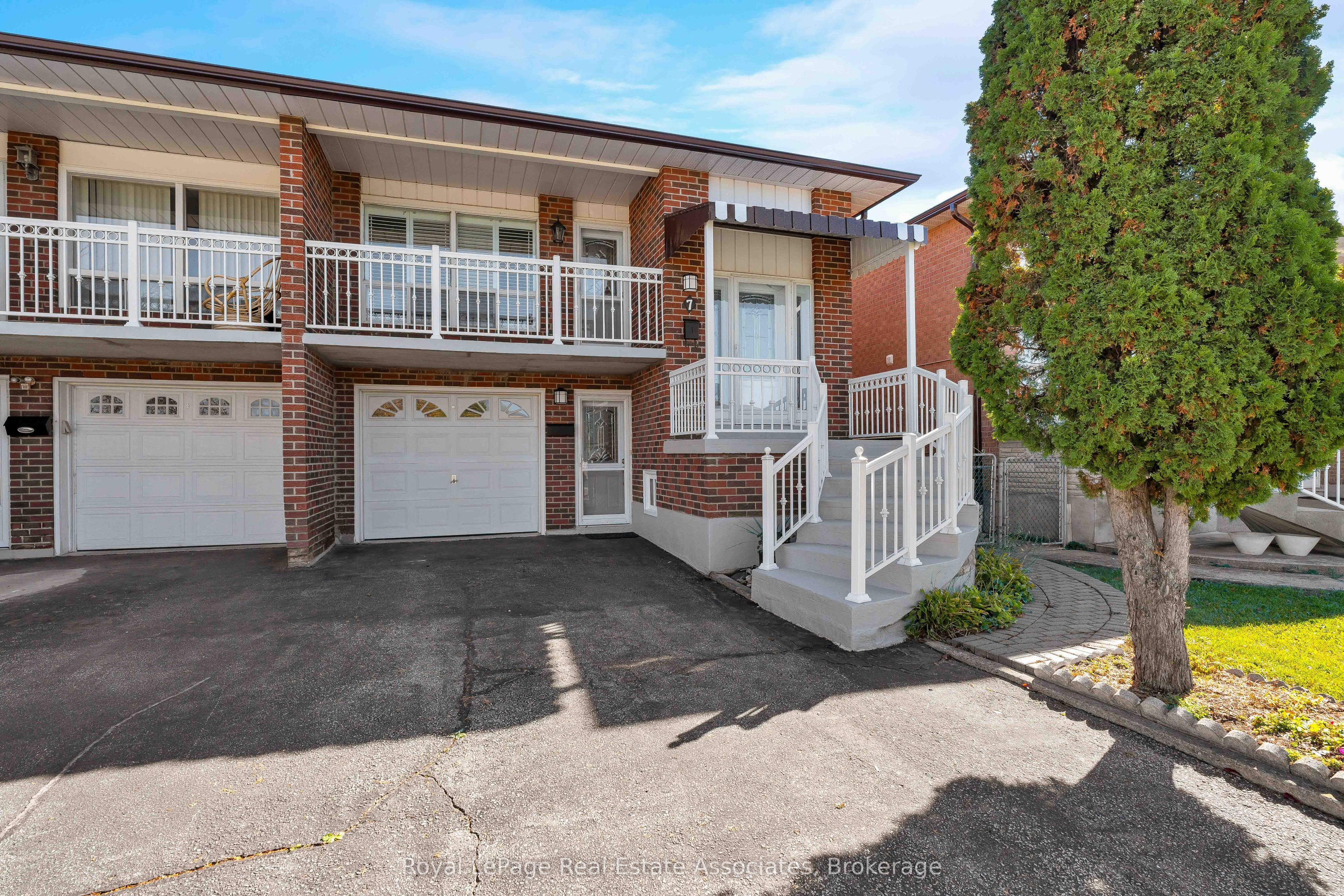 7 Capstan Court