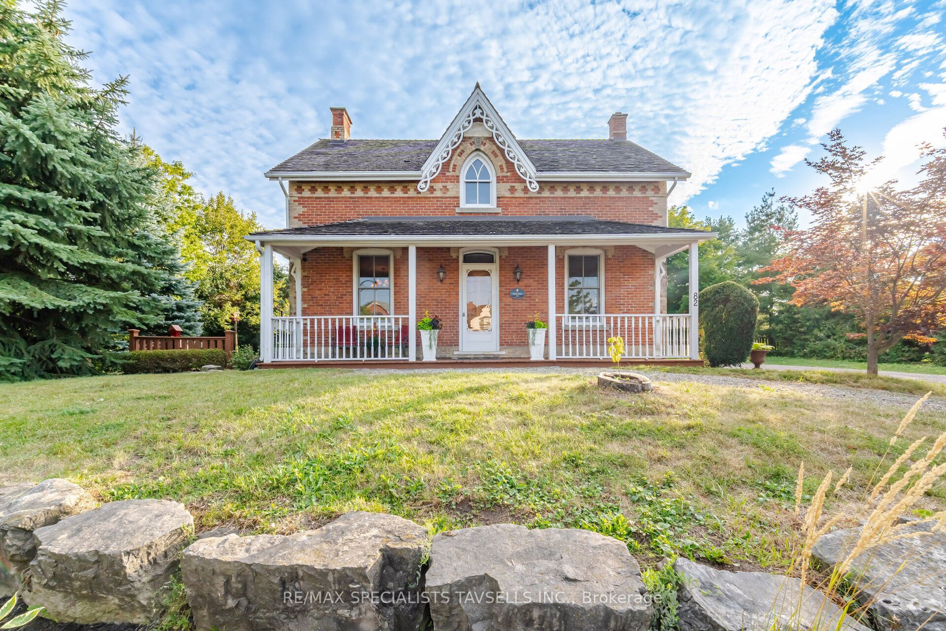 82 Cobblestone Court
