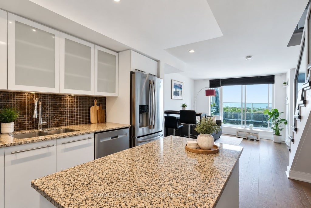 Photo of 1040 The Queensway N/A #917, Toronto, ON M8T 0A7 (MLS # W13754520)