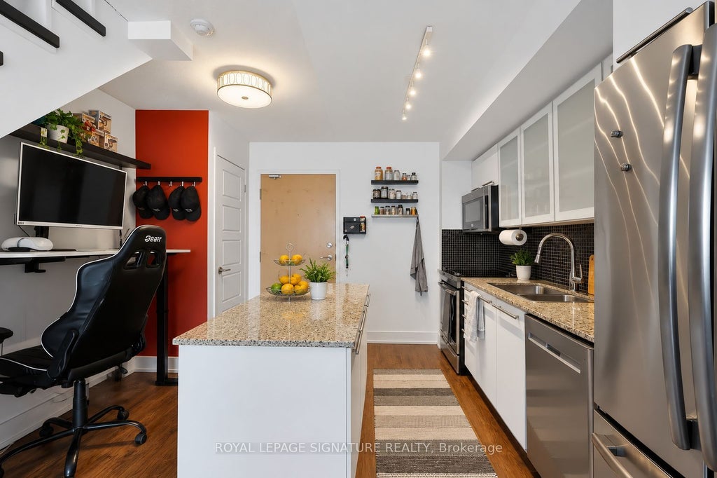 Photo of 1040 The Queensway N/A #917, Toronto, ON M8T 0A7 (MLS # W13754520)