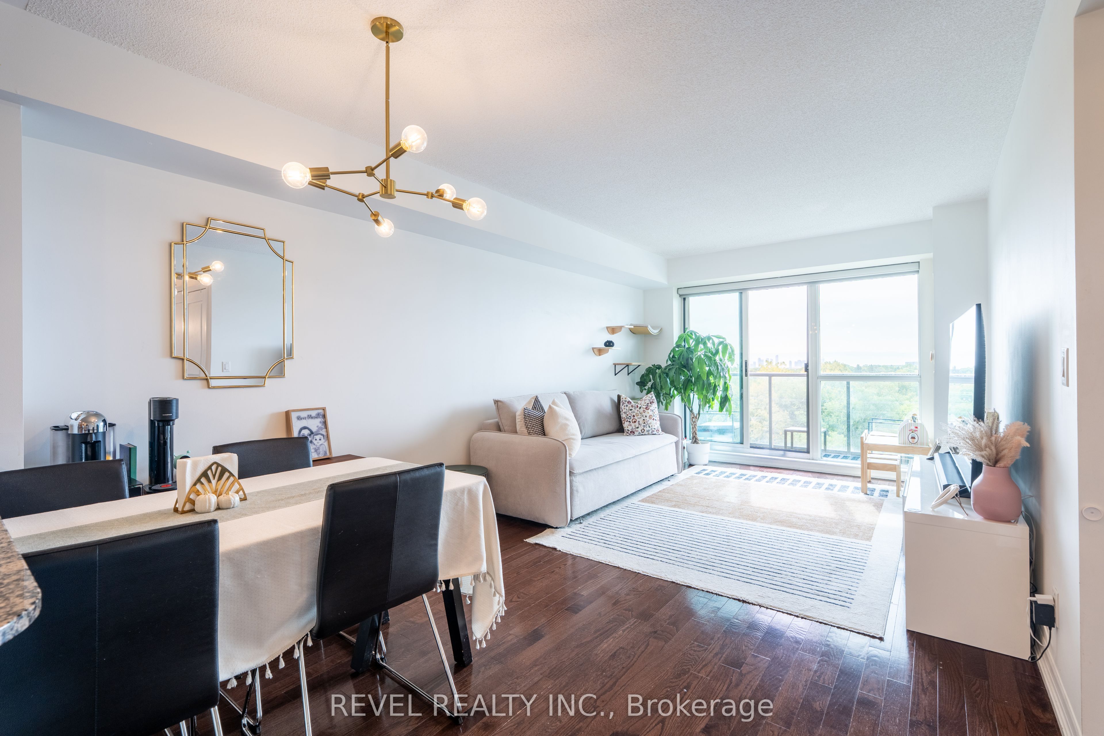 1403 Royal York Road 603