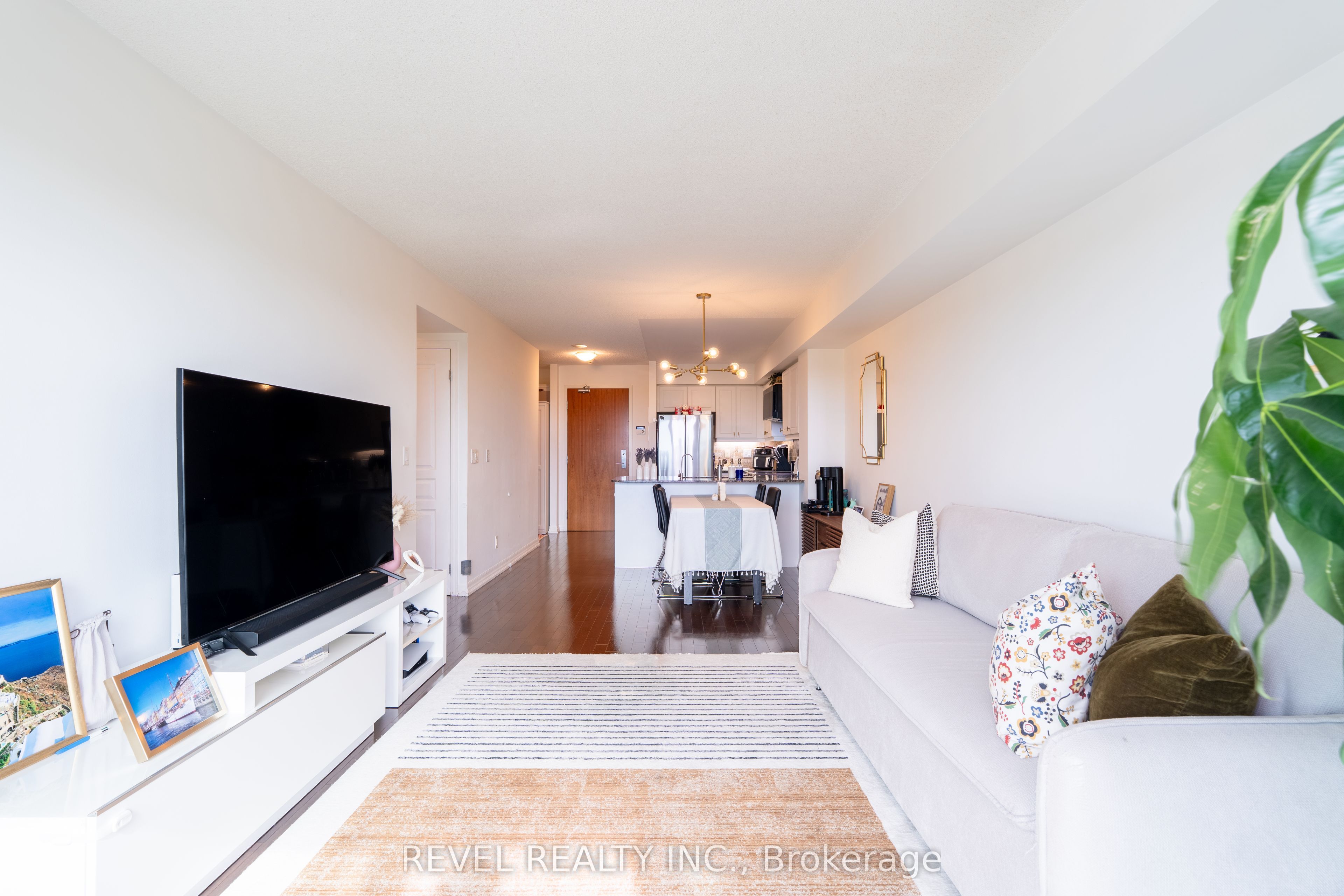 1403 Royal York Road 603