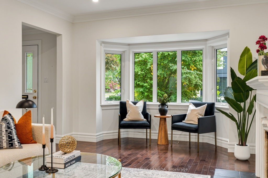 Photo of 122 Brentcliffe Road, Toronto, ON M4G 3Y9 (MLS # C14085842)