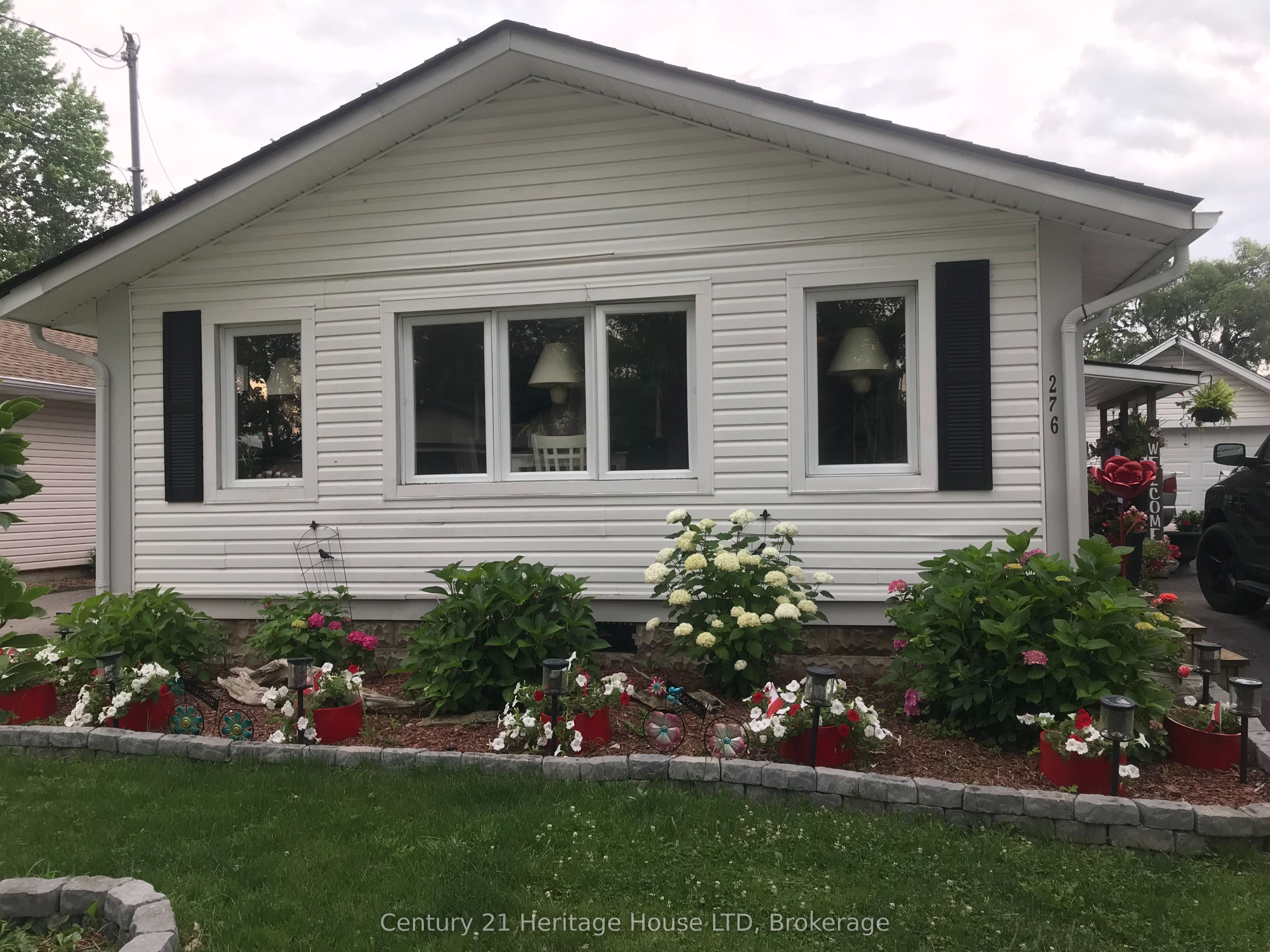 276 Oxford Avenue