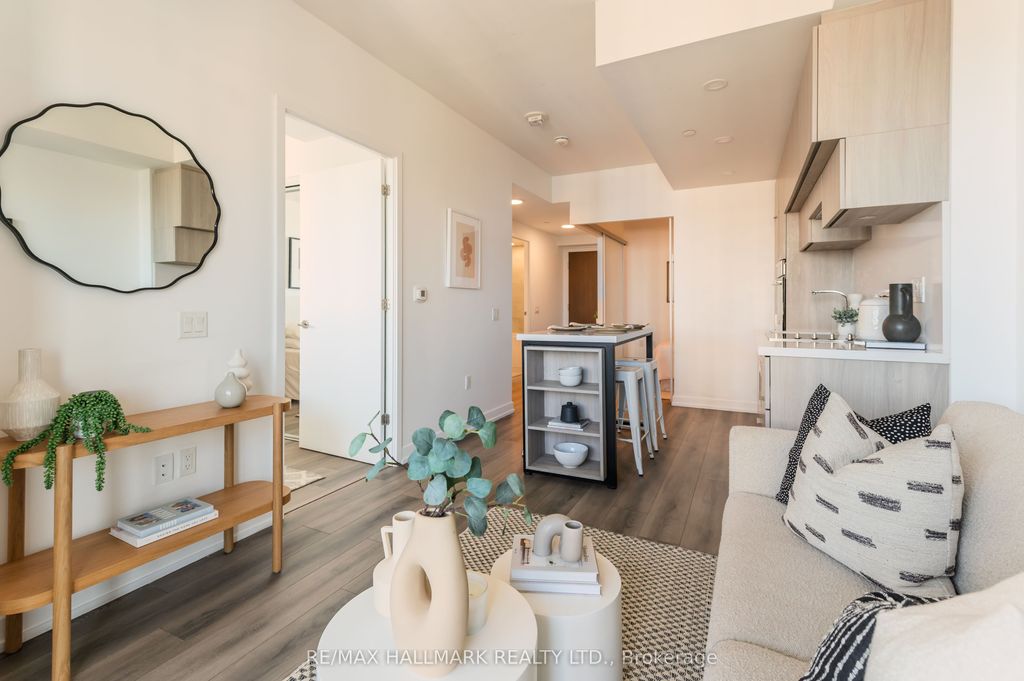 Photo of 39 Roehampton Avenue #2902, Toronto, ON M4P 0G1 (MLS # C12438392)