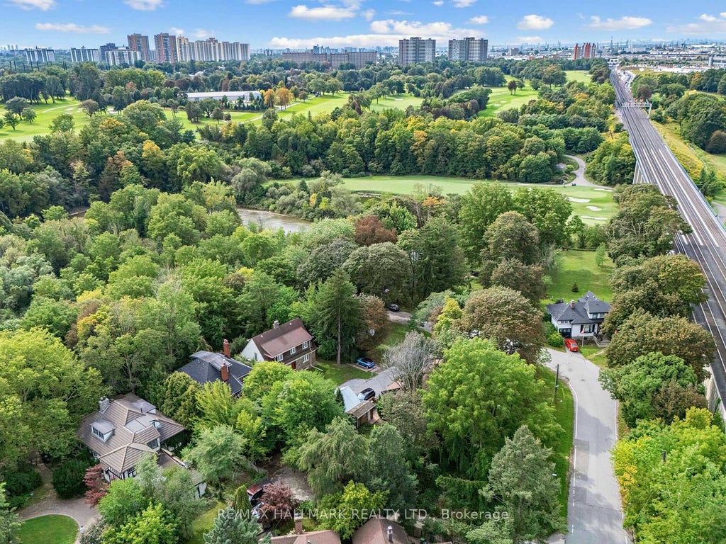 Photo of 7 Humberview Crescent, Toronto, ON M9N 1R6 (MLS # W13784244)