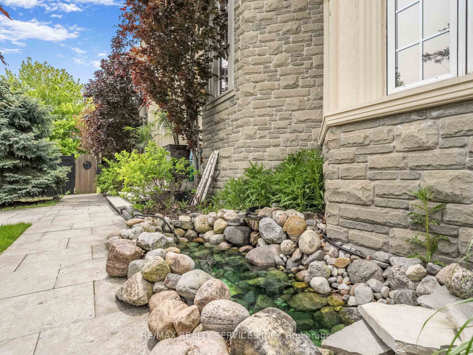 242 Milkweed Way