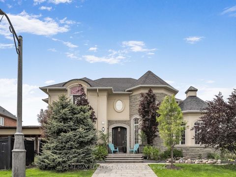 242 Milkweed Way Oakville ON L6L 0A6