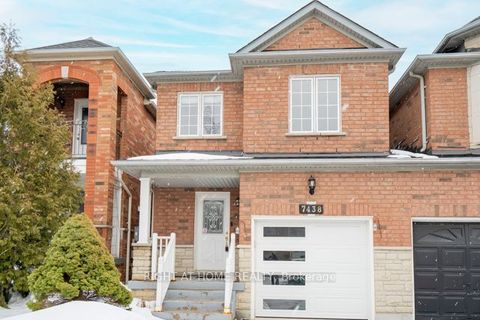 Property photo of 7438 magistrate terrace, mississauga, ON l5w 1l2