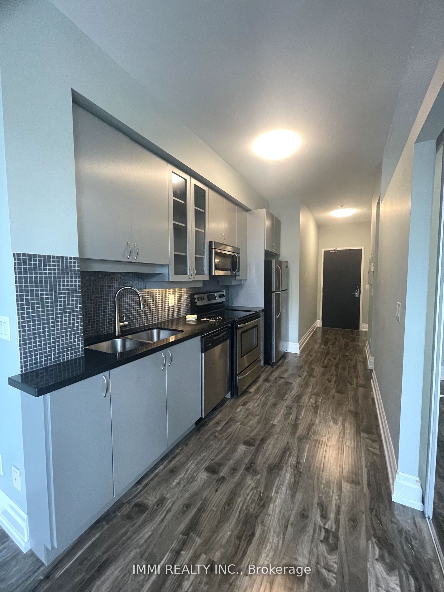 151 Upper Duke Crescent 112