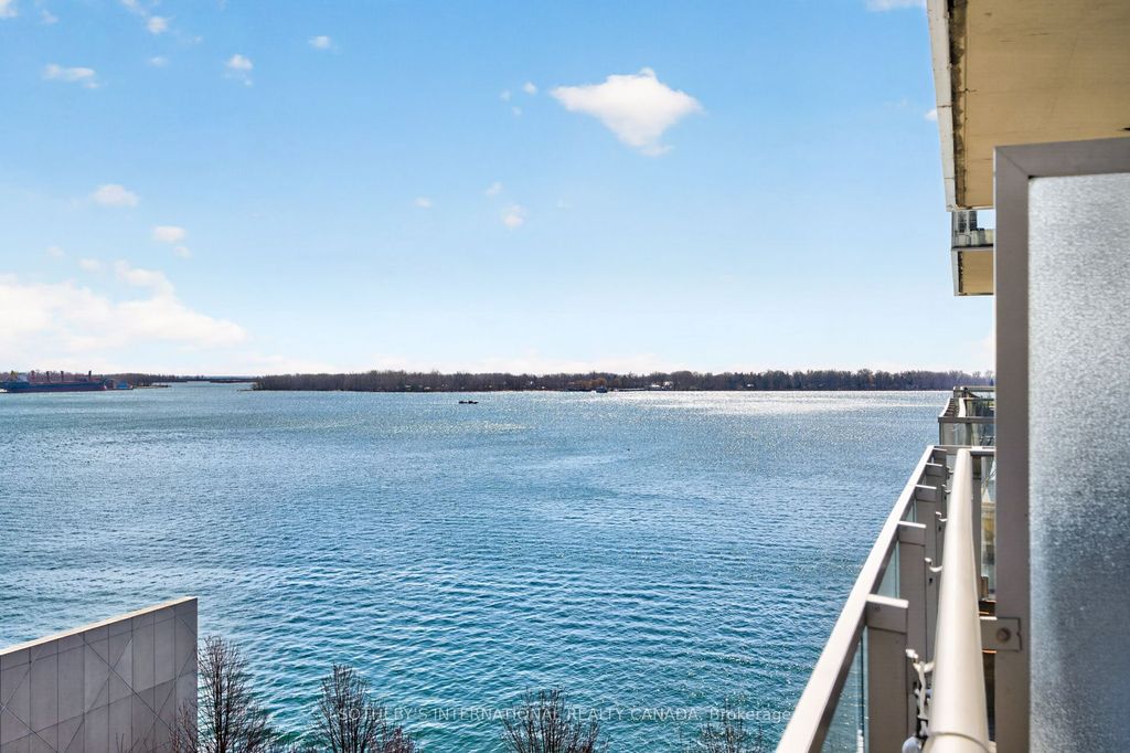Photo of 39 Queens Quay N/A E #816, Toronto, ON M5E 0A5 (MLS # C13105440)