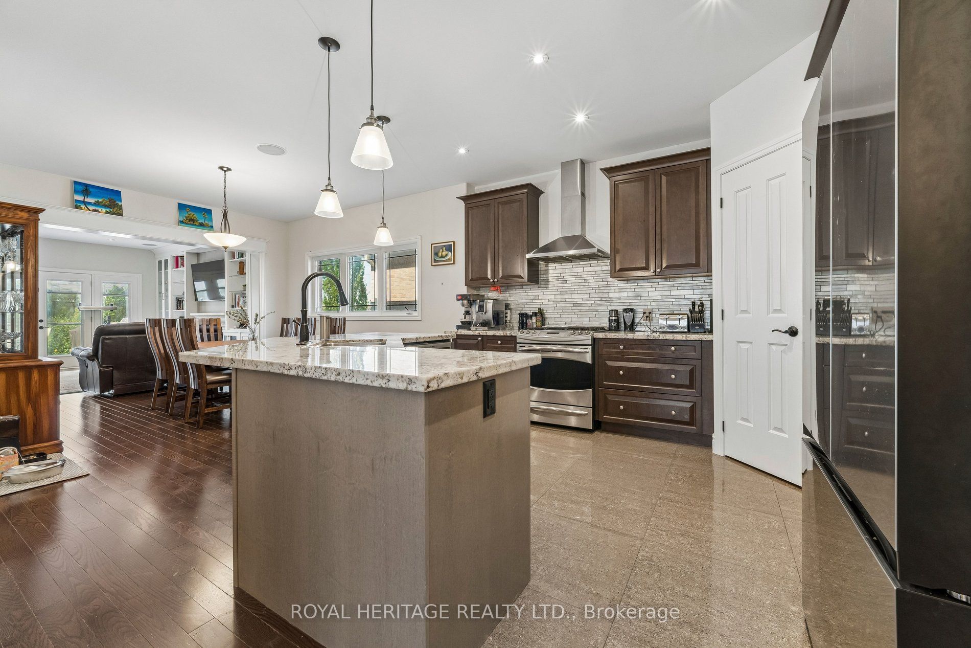51 Gloria Crescent