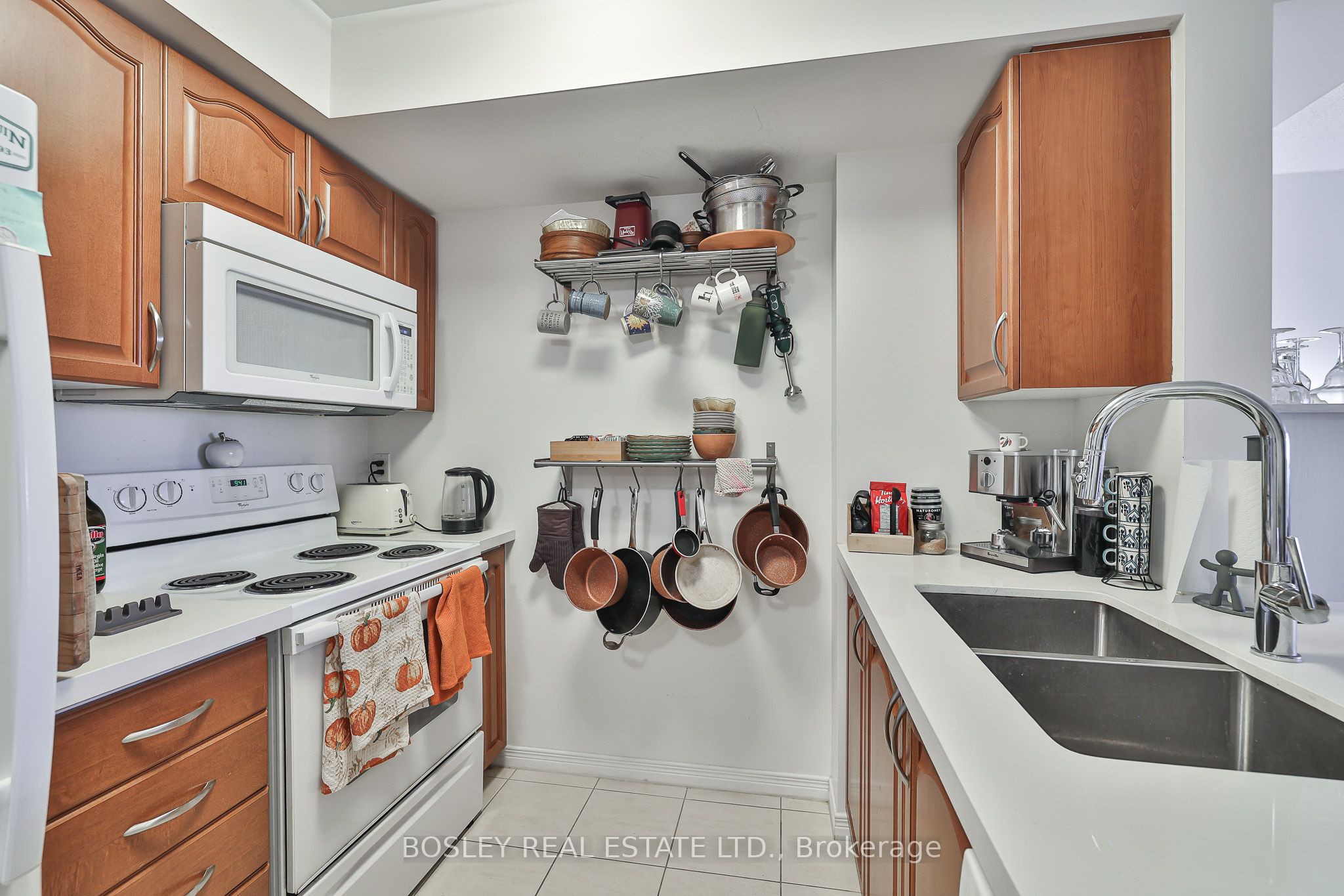 60 Heintzman Street 2007