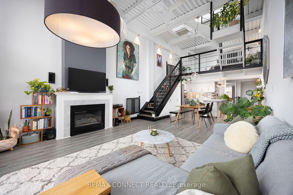 Photo of 517 Kingston Road #4, Toronto, ON M4L 1V5 (MLS # E13048560)