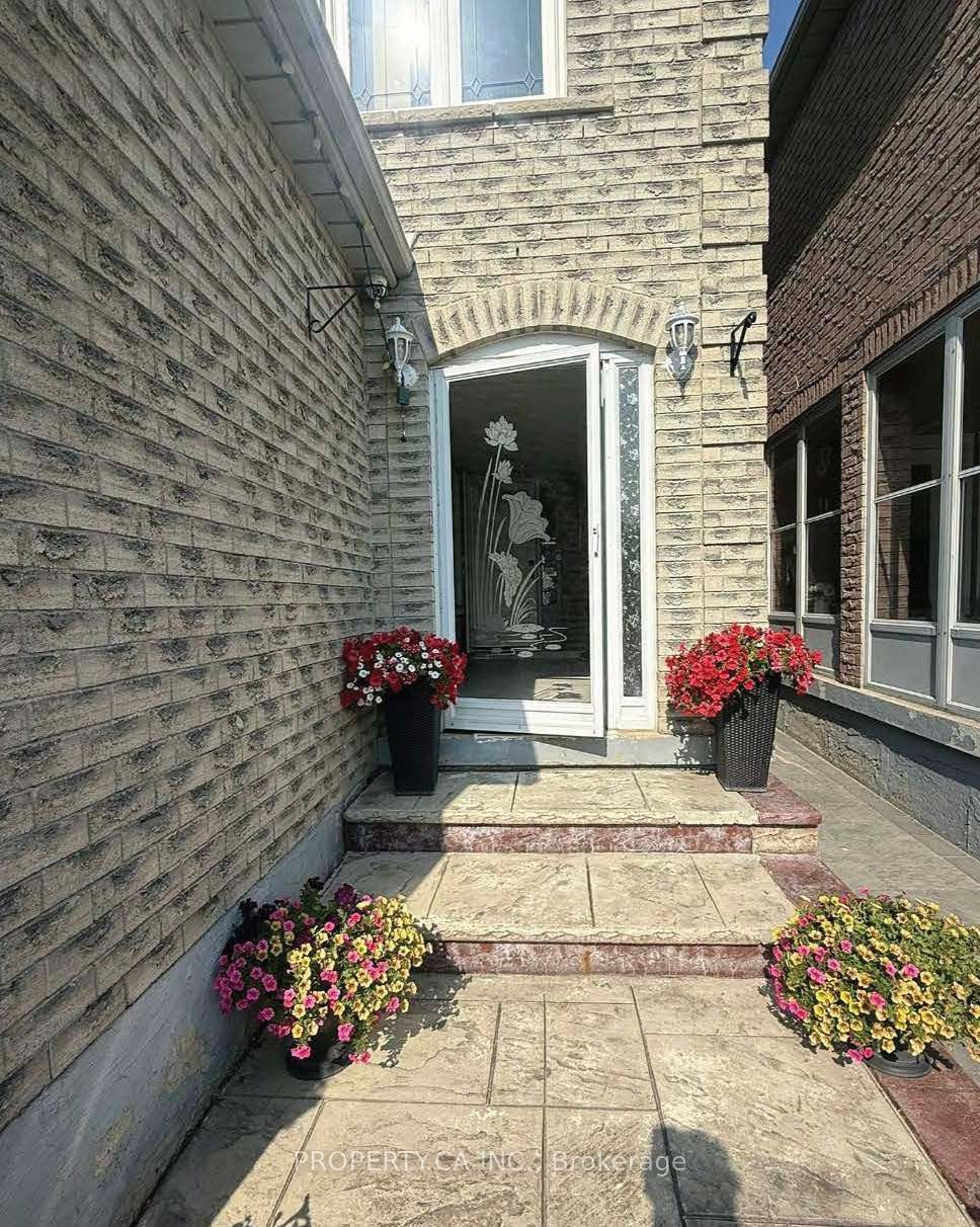 85 Stather Crescent Bsmt