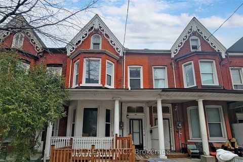 Photo of 216 Mc Caul Street, Toronto, ON M5T 1W5 (MLS # C12477049)