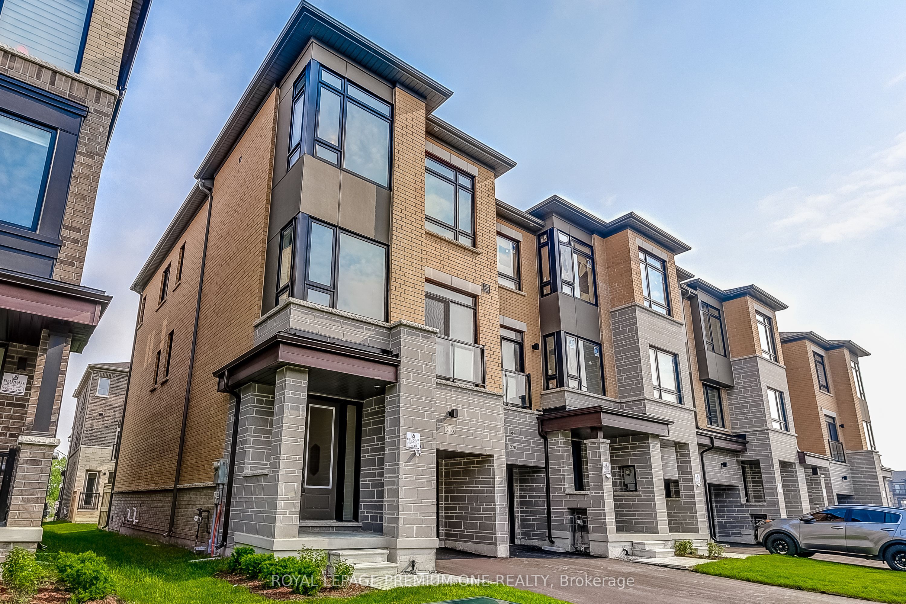 216 Tennant Circle