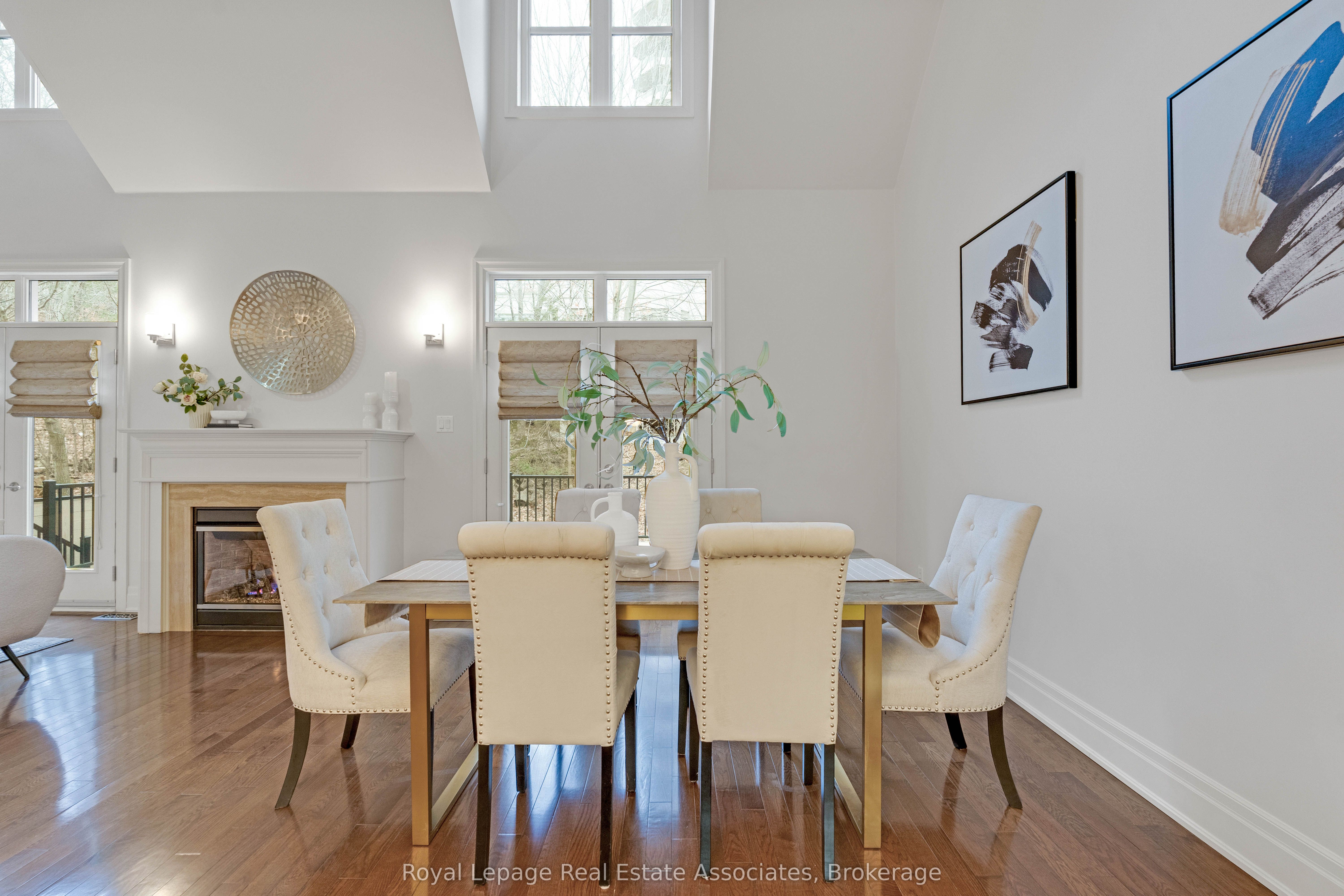 1915 Broad Hollow Gate 103