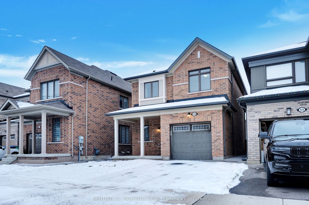 Photo of 13 Boothill Drive N, Brampton, ON L7A 0A9 (MLS # W12614596)