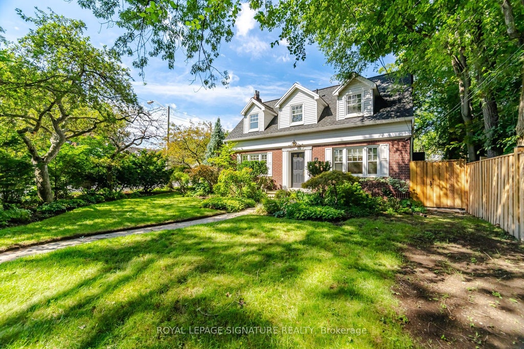 Photo of 2 Wembley Avenue, Toronto, ON M9A 2H9 (MLS # W13866216)