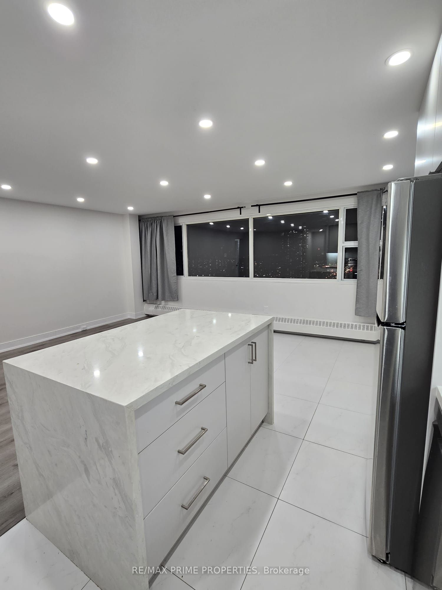 715 Don Mills Road 2607